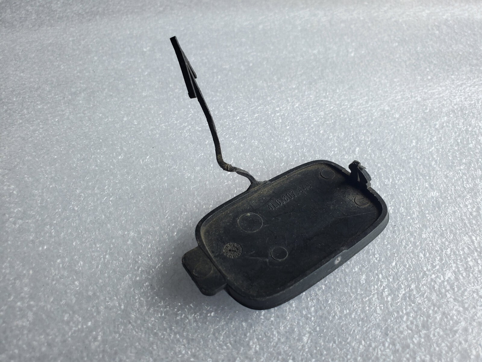 2007-2009 AUDI Q7 REAR LEFT Bumper TOW HOOK Cover CAP 4L0807449 TRXTURED 1L7