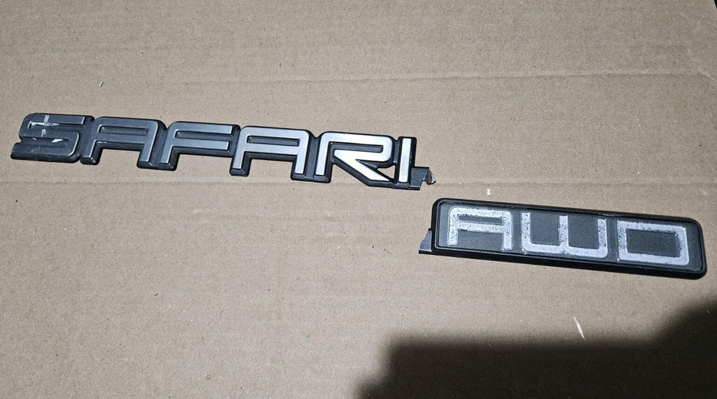 1996-2004 GMC Safari AWD Decal Logo Badge Nameplate Name Plate Emblem 14" 3L6
