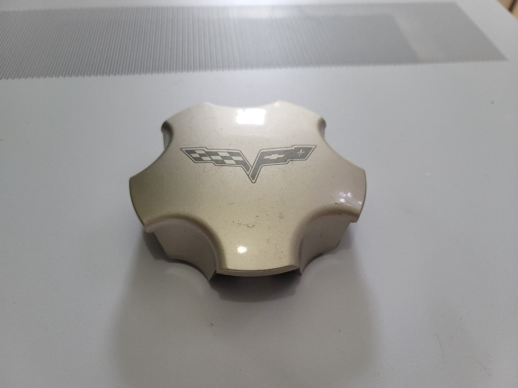 OEM Center Cap for 2005-2008 Chevy Corvette Beige / Tan 9594652 5207 5209 9L4