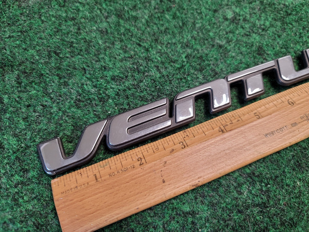 1997-2005 CHEVROLET VENTURE REAR EMBLEM BADGE LOGO CHROME OEM 2M1
