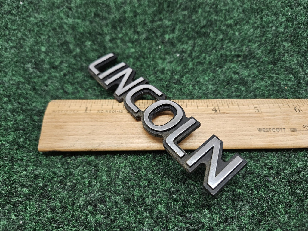 Lincoln OEM  Plastic Vintage Emblem Badge Logo Nameplate Name Plate 4.5" GL2