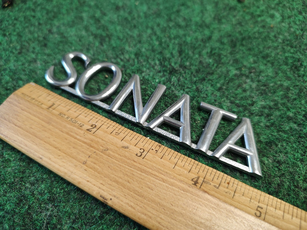 02 03 04 05 HYUNDAI SONATA REAR GATE CHROME EMBLEM LOGO BADGE OEM NAME PLATE 5S1