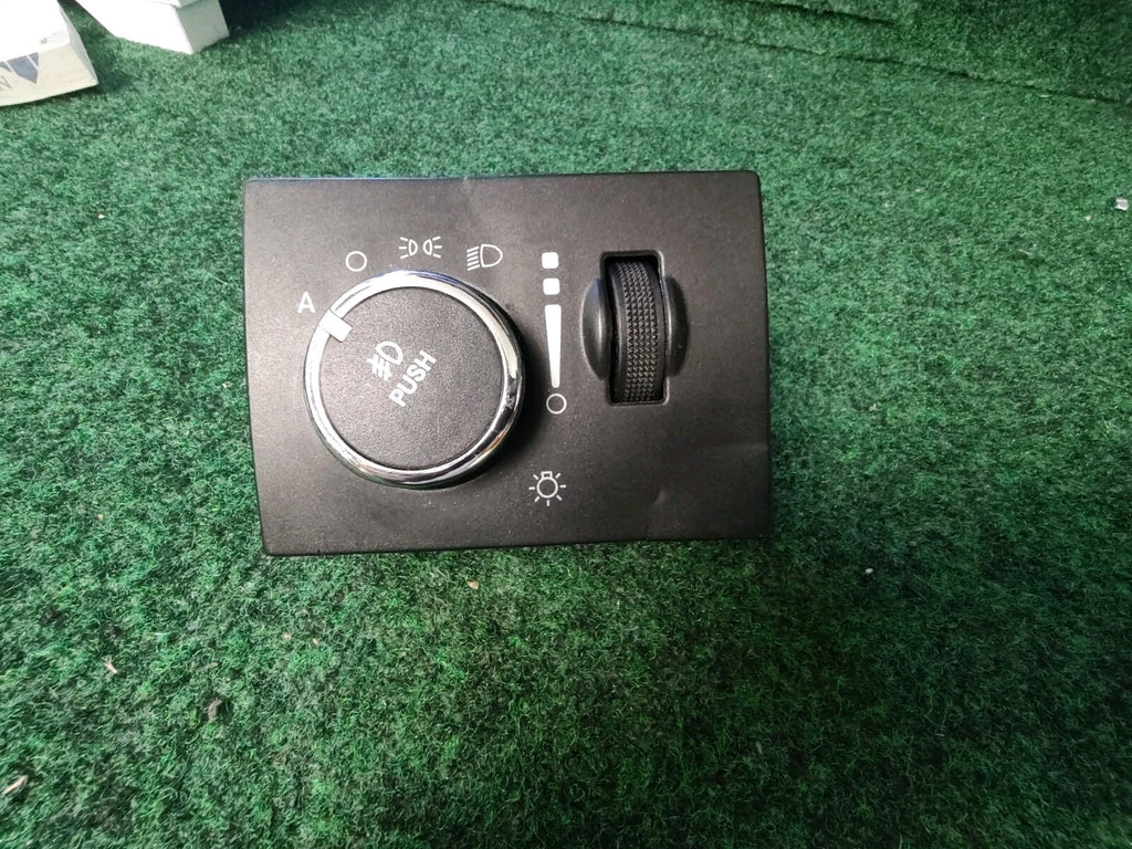11-2013 Dodge Challenger Jeep Grand Cherokee OEM Headlight Switch 68029265AD 4S3