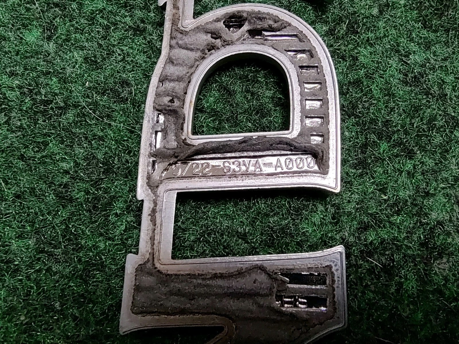 OEM 2001 2002 2003 2004 2005 2006 Acura MDX Rear Trunk Emblem 75722-S3VA-A 2S4