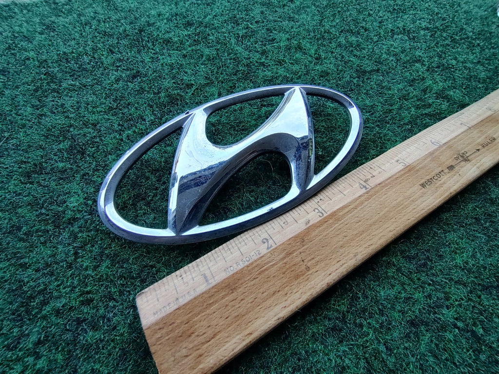Hyundai Emblem Logo Symbol Badge Chrome OEM Name Plate 5S3
