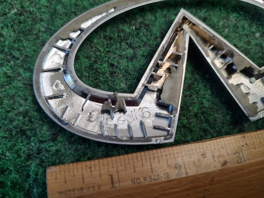 2007-2013 INFINITI G35 G37 SEDAN REAR EMBLEM LOGO BADGE CHROME SYMBOL OEM 4S8