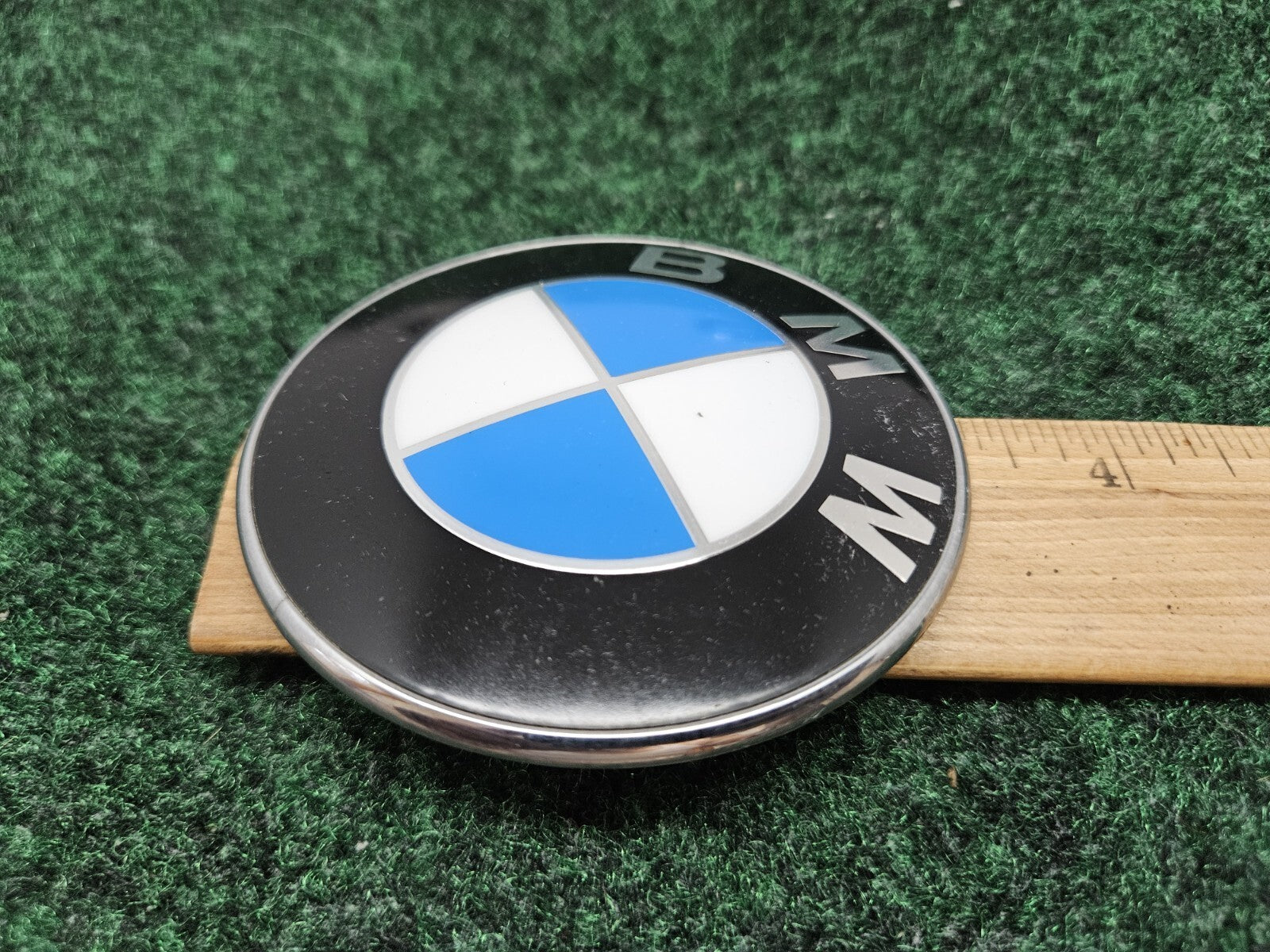 BMW Emblem Badge Roundel Circular 82MM 1 3 5 6 7 SERIES OEM 8132375 GL3