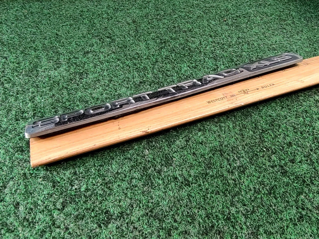 2002 2003 - 2005 Ford Explorer Sport Trac XLS Rear Tailgate Nameplate Emblem 1S1