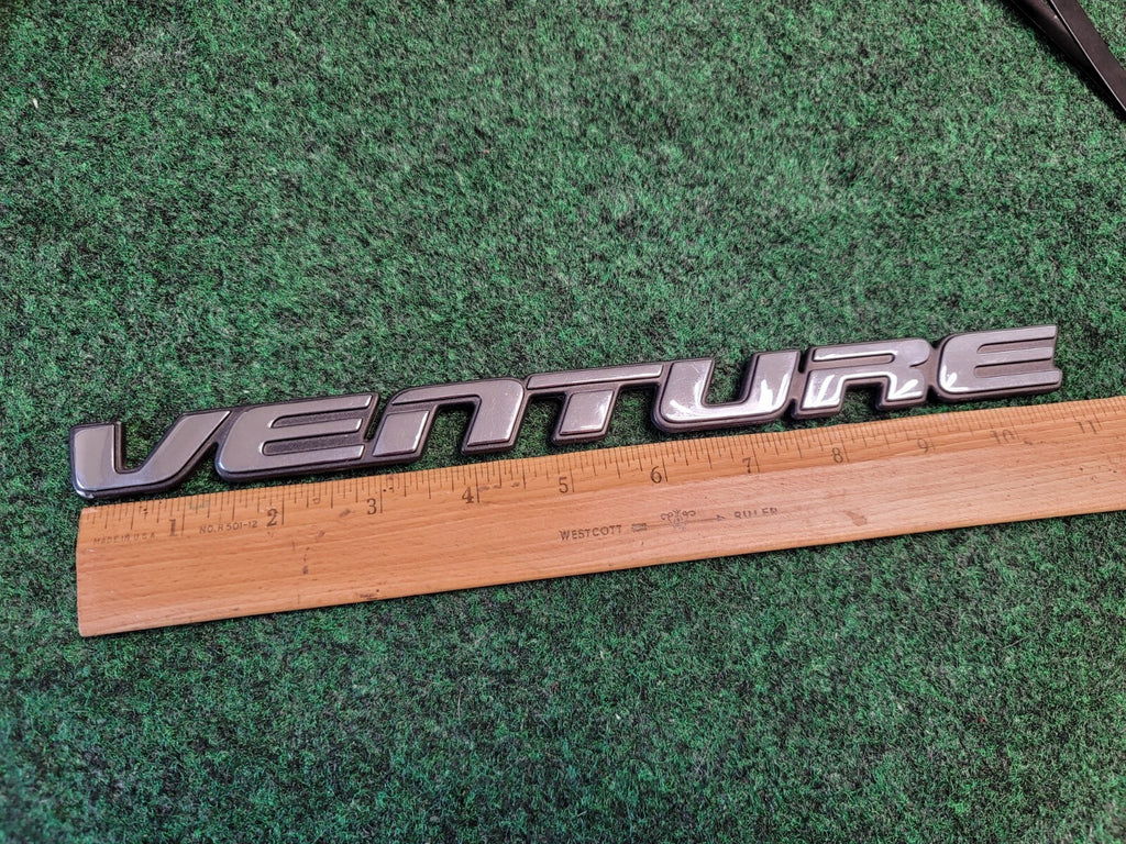 1997-2005 CHEVROLET VENTURE REAR EMBLEM BADGE LOGO CHROME OEM 2M1