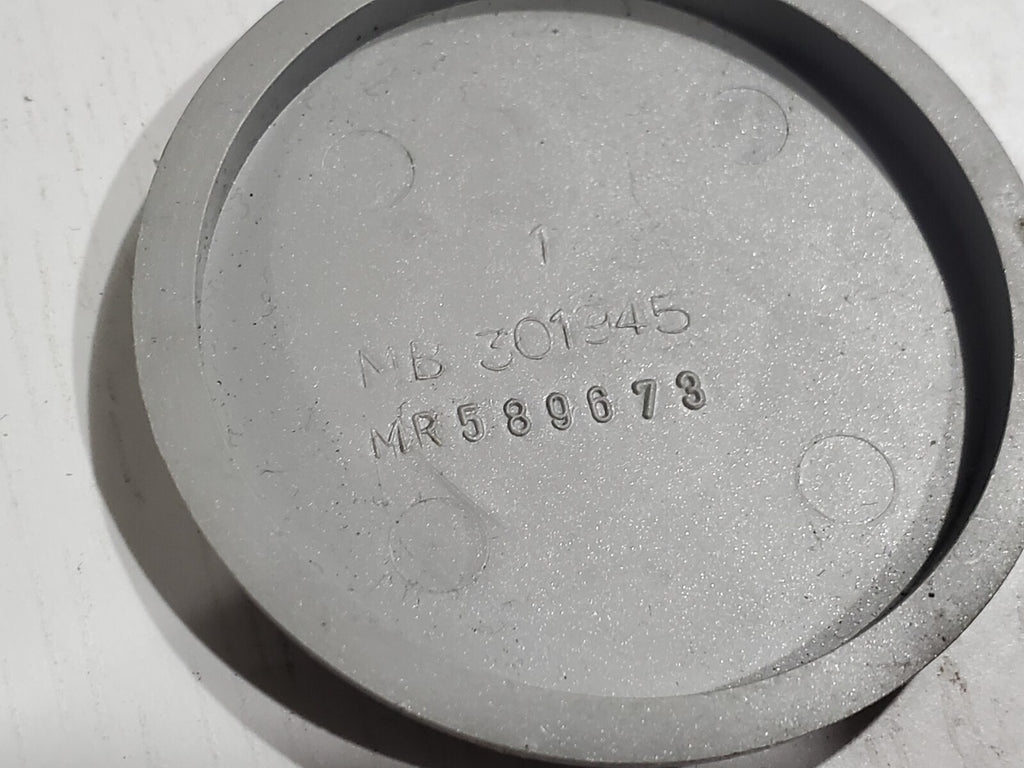 Genuine Mitsubishi Center Cap MR589673 MR 301945 OEM 6L3