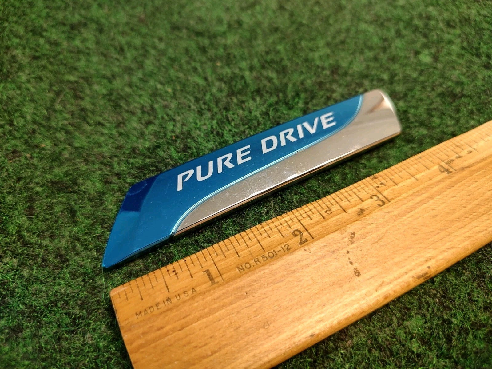 NISSAN ALTIMA VERSA SENTRA JUKE MURANO ROGUE PURE DRIVE EMBLEM BADGE LOGO 2S2
