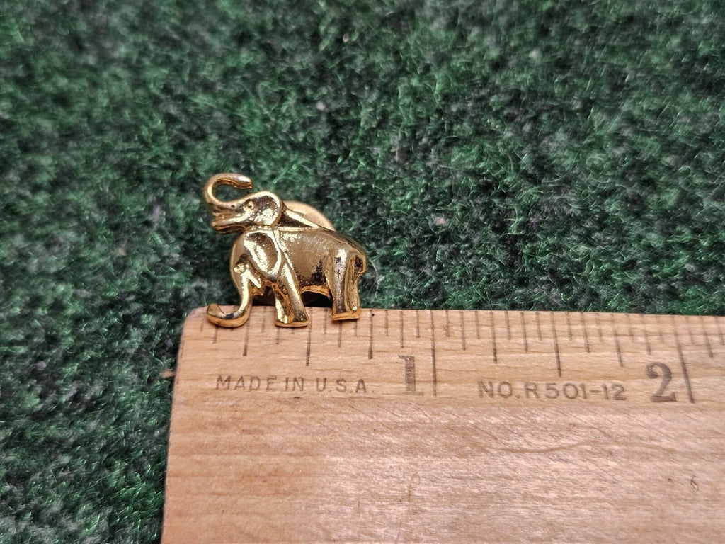 Elephants Lapel Pin Small Size Gold Color Metal