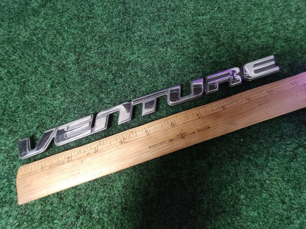 1997-2005 CHEVROLET VENTURE REAR EMBLEM BADGE LOGO CHROME OEM 6S4