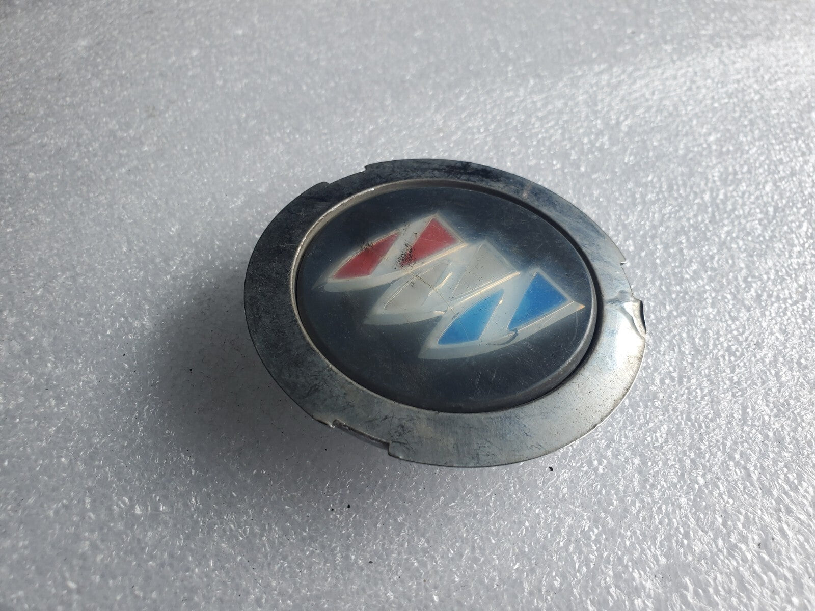 Buick OEM Vintage Wire Wheel Hubcap Center Cap Hub Cover Dust Cap 8021