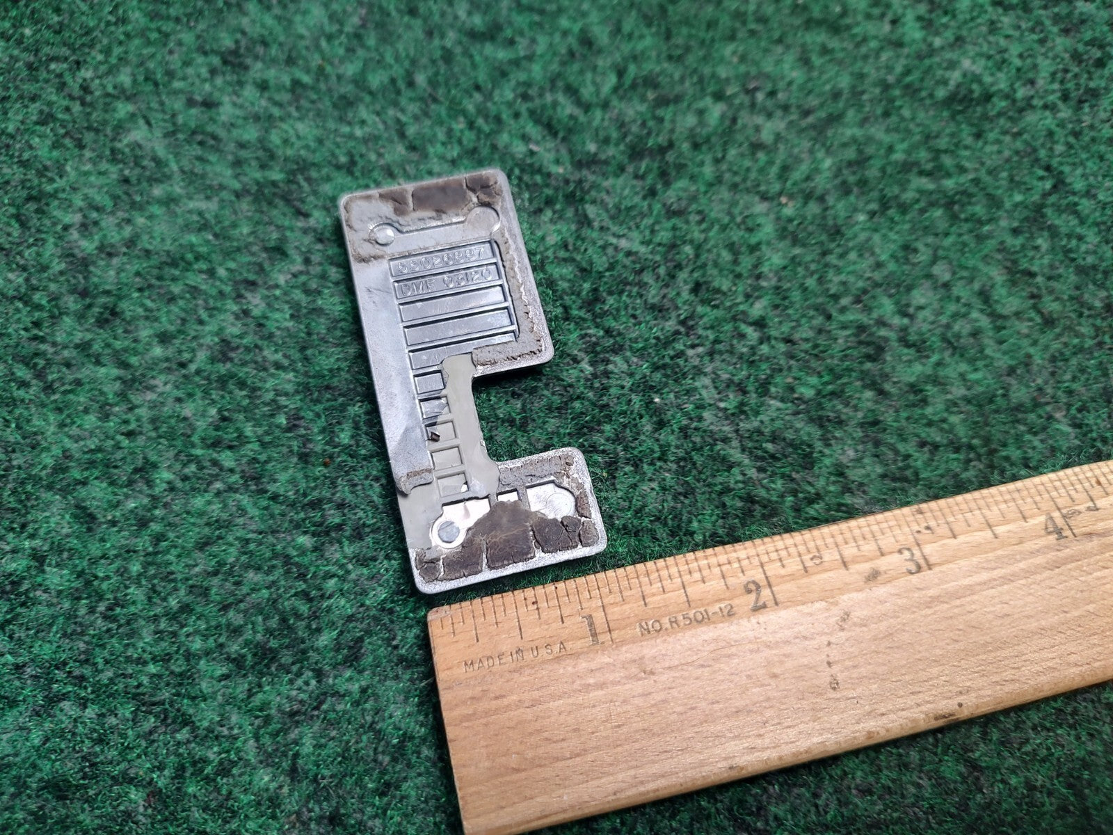 1987-1996 Dodge Dakota LE Cab Corner Emblem Name Plate Badge  55026887 4S9
