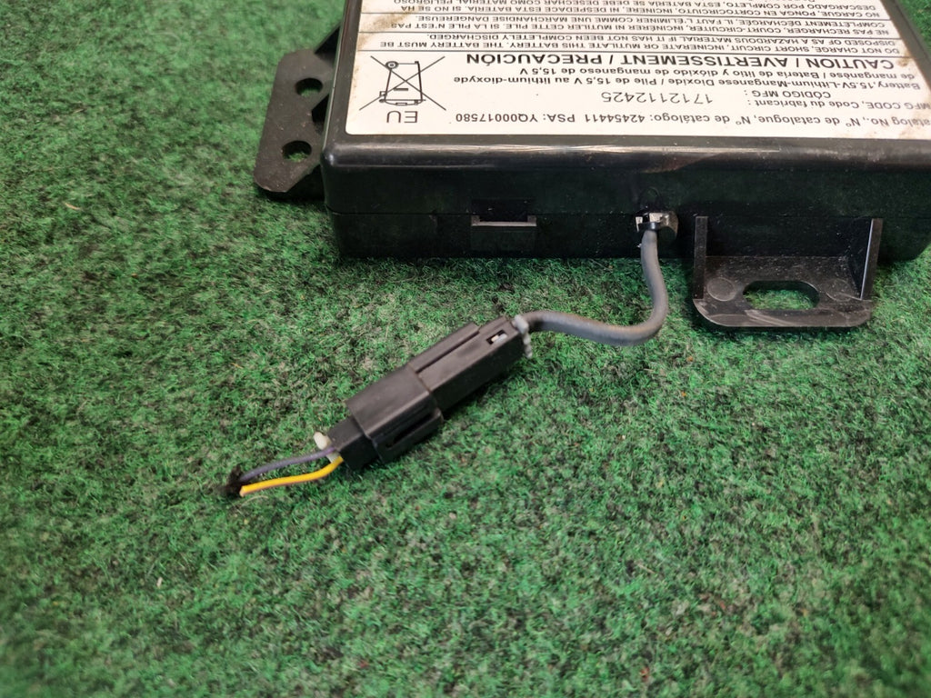 Onstar Battery Back Up Module Control Computer 42454411 CHEVY BUICK 17 18 4S7