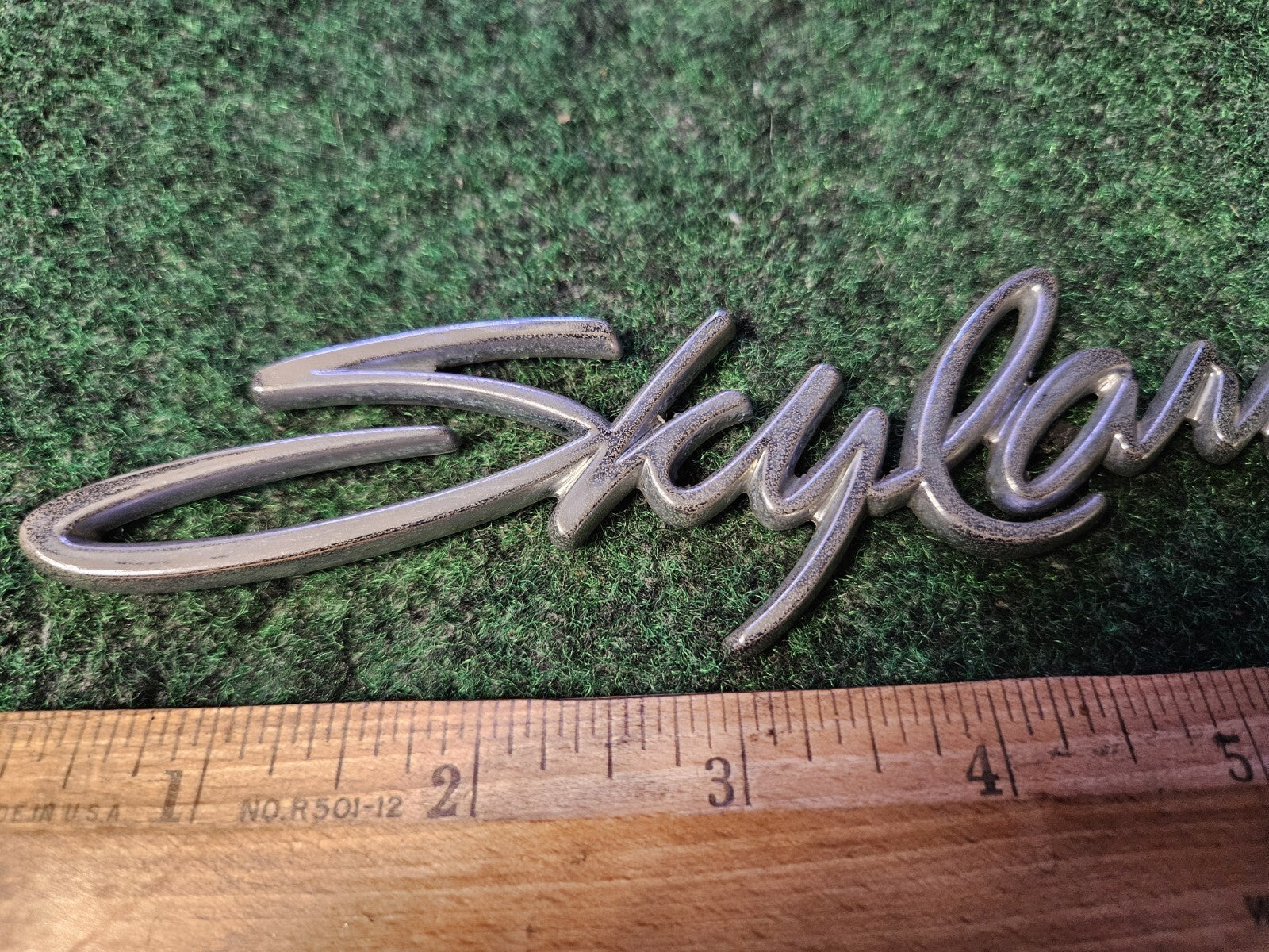 1992-1998 Buick Skylark Front Door Emblem Nameplate Badge OEM 22569937 Side 5M1