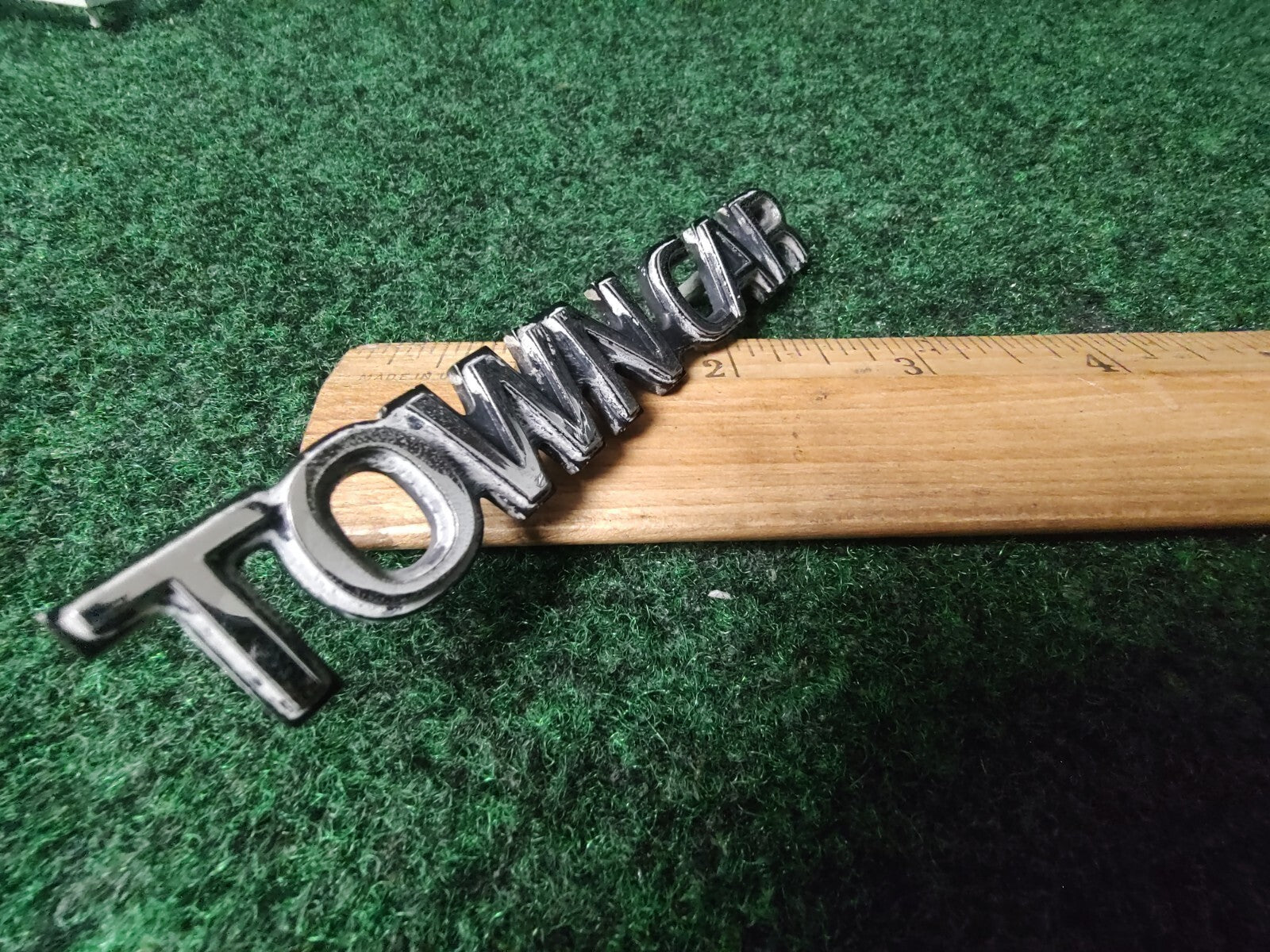 Lincoln OEM Town Car Chrome Plastic  Emblem Badge Logo Nameplate Name Plate 9L3