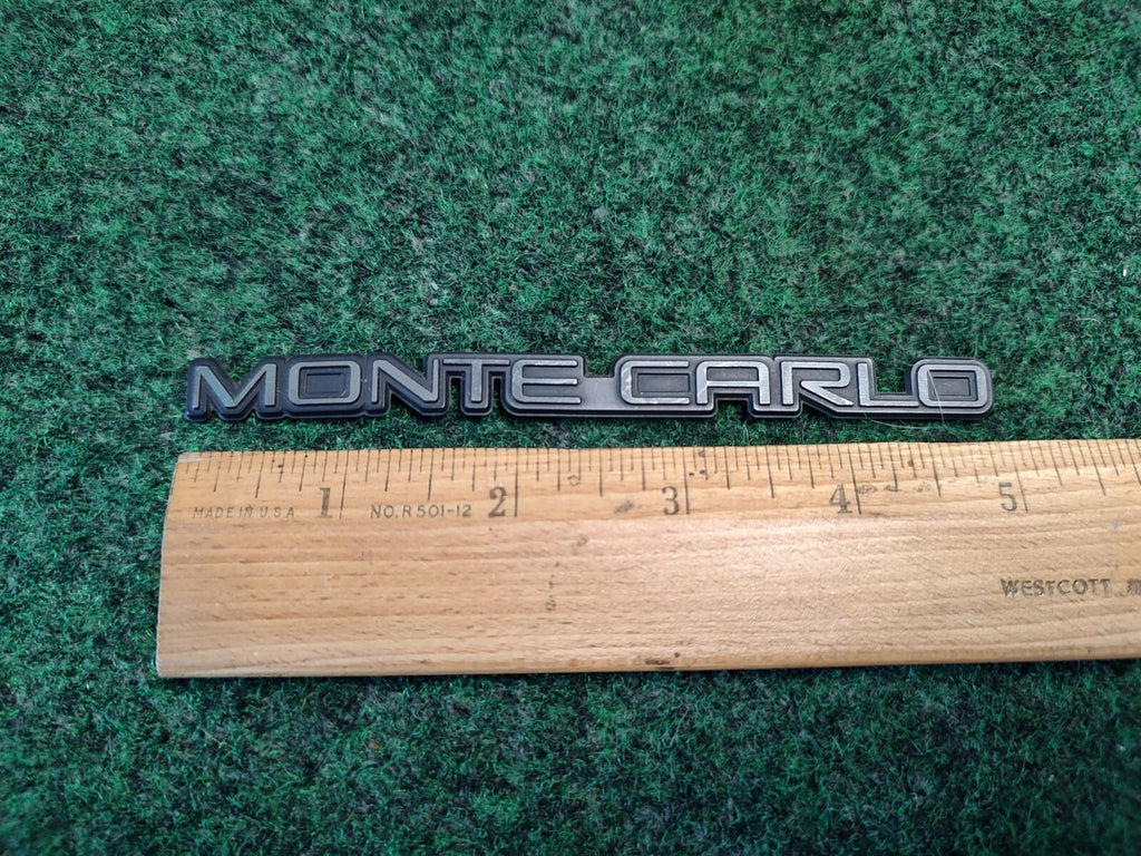 1995-1999 Chevrolet Chevy Monte Carlo Silver Dash Board Emblem Badge 4S8