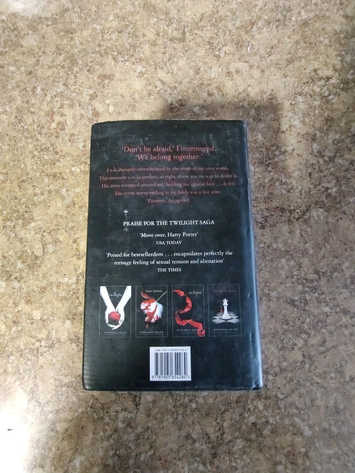 The Twilight Saga Ser.: Breaking Dawn by Stephenie Meyer Hardcover B12