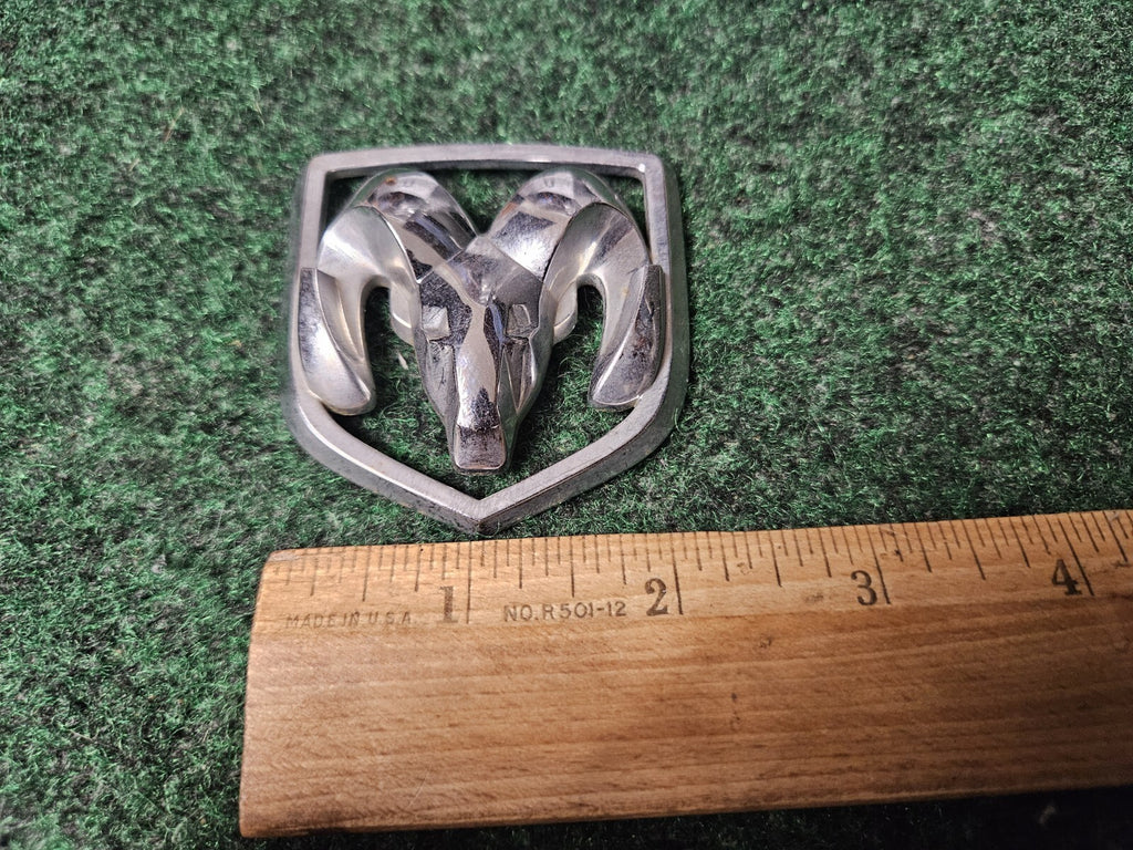 2004-2006 Dodge Durango 2005-2006 Dakota Front Emblem OEM 55077717AA 3M2