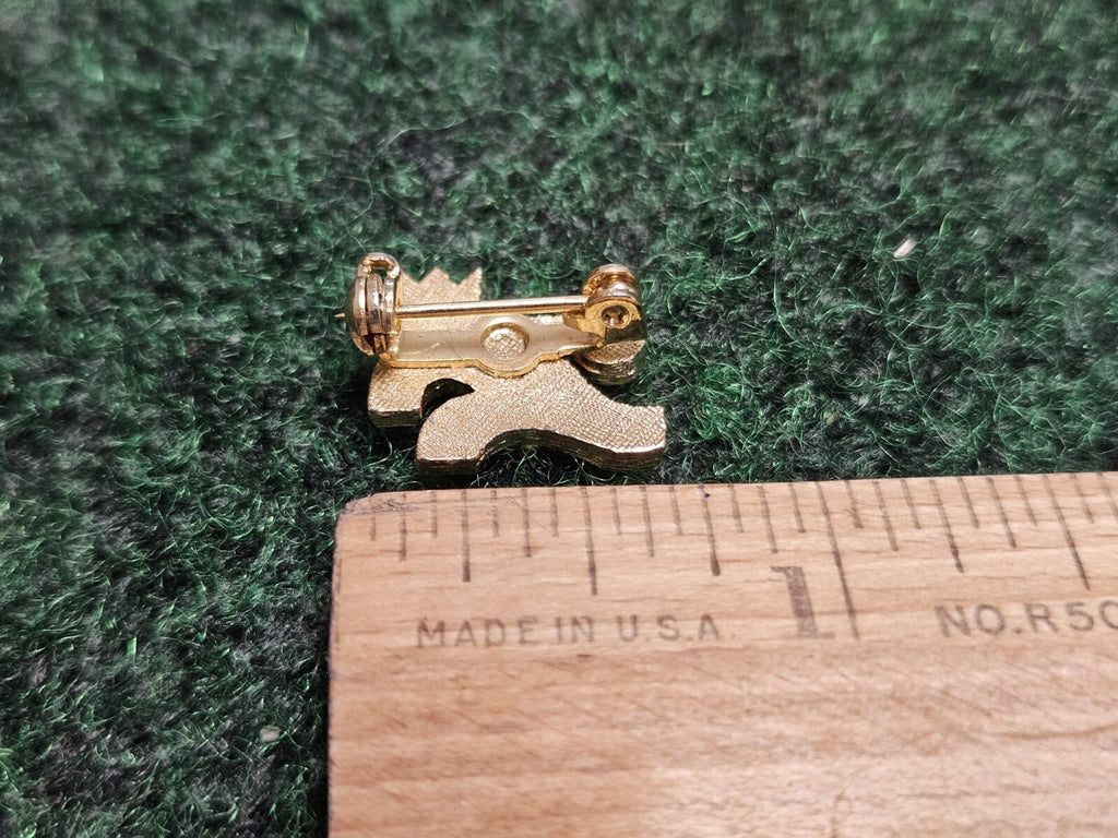 Vintage Brunswick Bowler Man Bowling 200 Club Gold Tone Lapel Pin