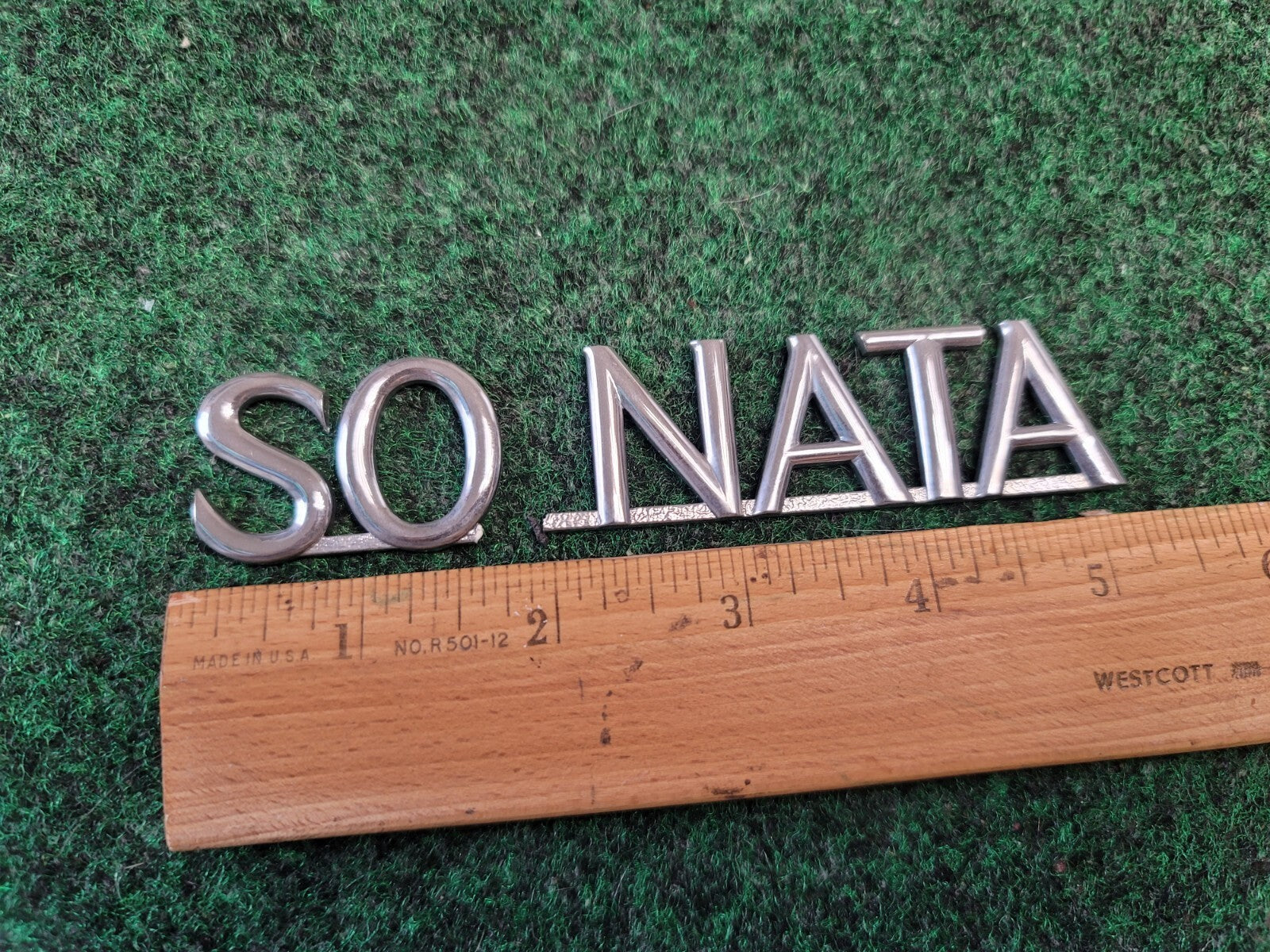 02 03 04 05 Hyundai Sonata Emblem Badge Logo Letters Trunk Rear Chrome OEM 2M4