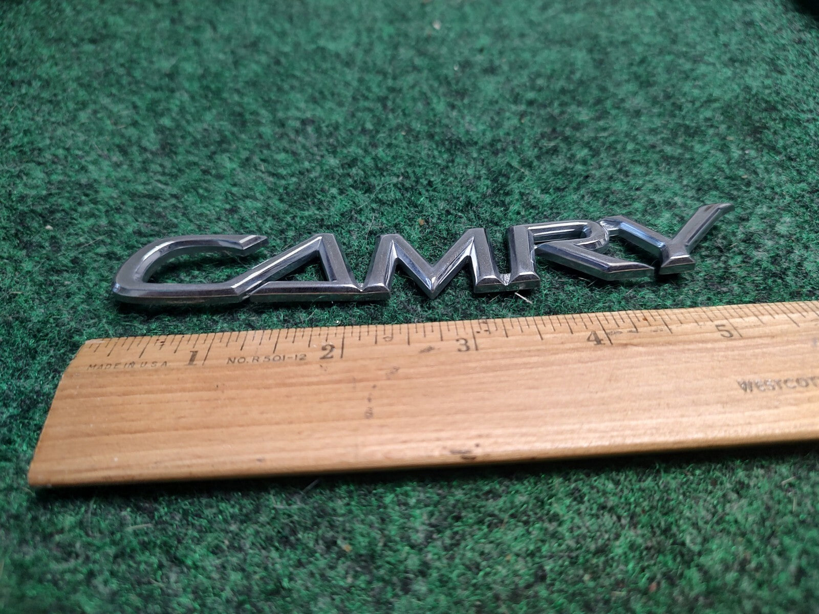 2002-2006 TOYOTA CAMRY CHROME REAR EMBLEM LOGO BADGE NAME PLATE OEM 3S3