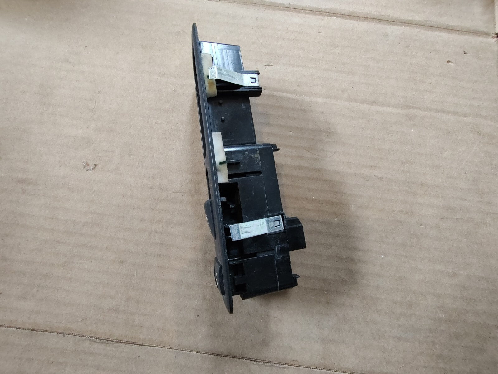 2011-2014 DODGE CHRYSLER RIGHT RH FRONT POWER WINDOW SWITCH 56046822AD OEM BL9