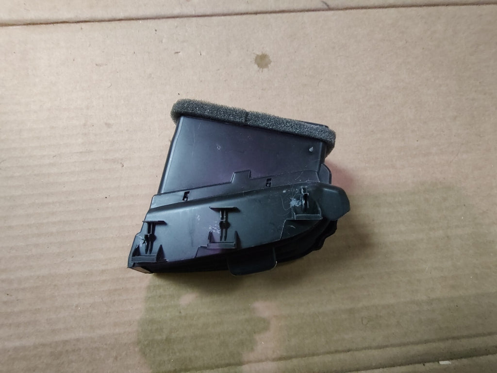 2018-2021 CHEVROLET TRAVERSE FRONT DASH CENTER LEFT AC AIR VENT GRILLE OEM EL6