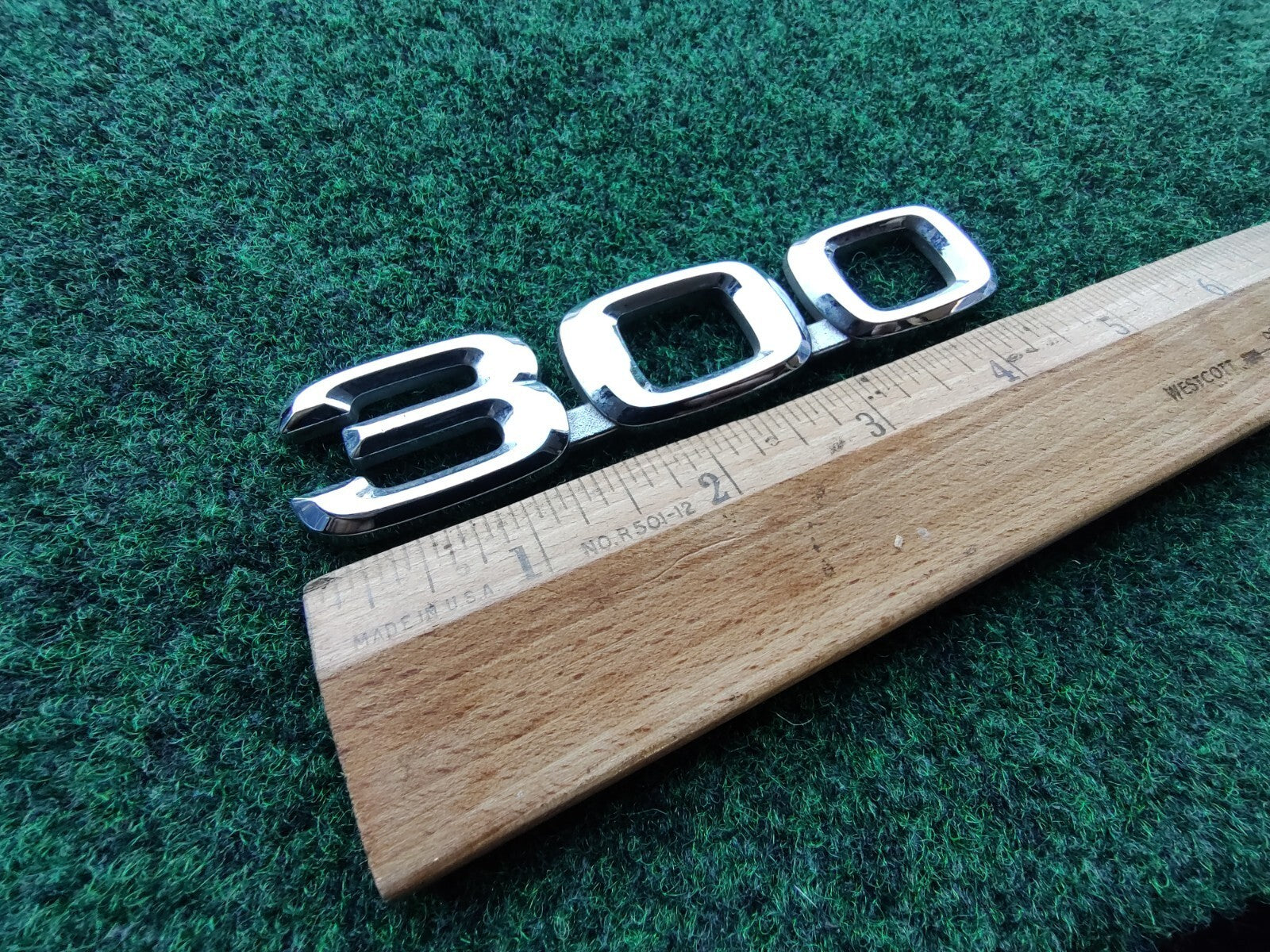 LEXUS ES300 ES 300 REAR GATE EMBLEM LOGO BADGE Name Plate SYMBOL OEM 4S5