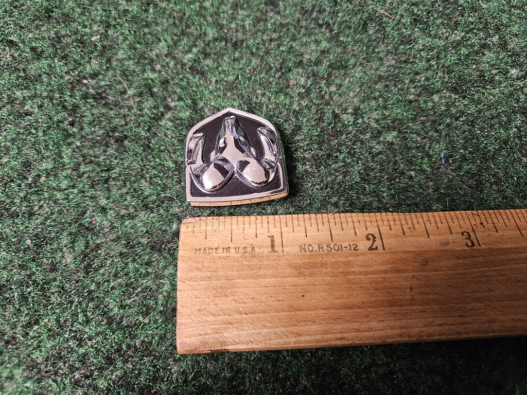 DODGE STEERING WHEEL EMBLEM RAM 1500 2500 CHARGER NITRO DURANGO CARAVAN OEM 2L5