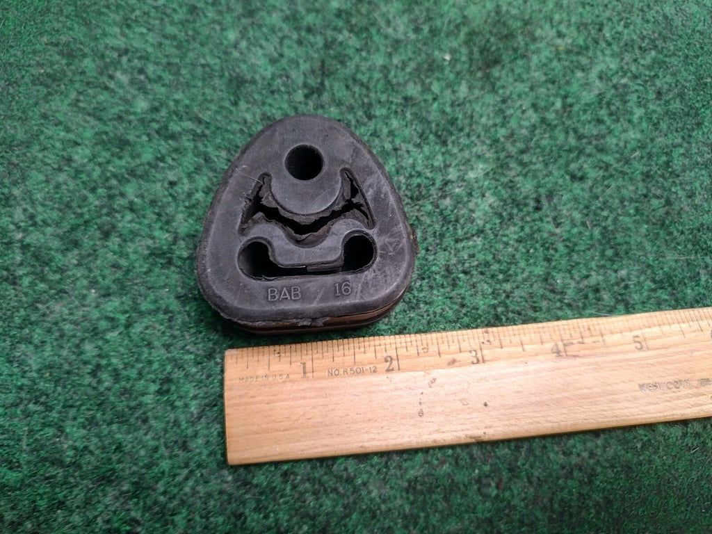 2005-2013 Corvette Muffler Mount Exhaust Hanger Rubber OEM GM # 10349562 3S4