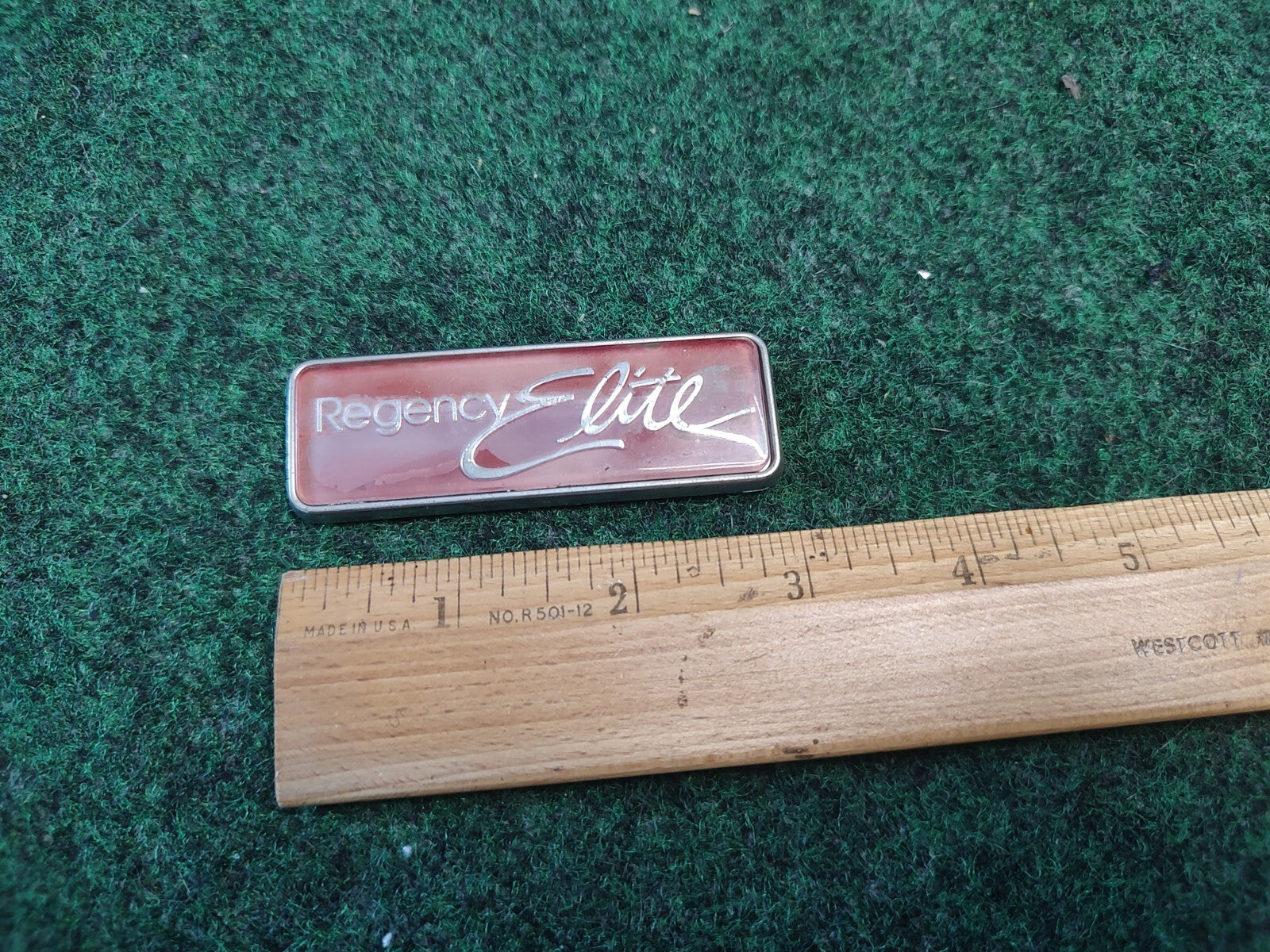 OLDSMOBILE REGENCY ELITE REAR EMBLEM LOGO BADGE SIGN SYMBOL OEM USED 3S8