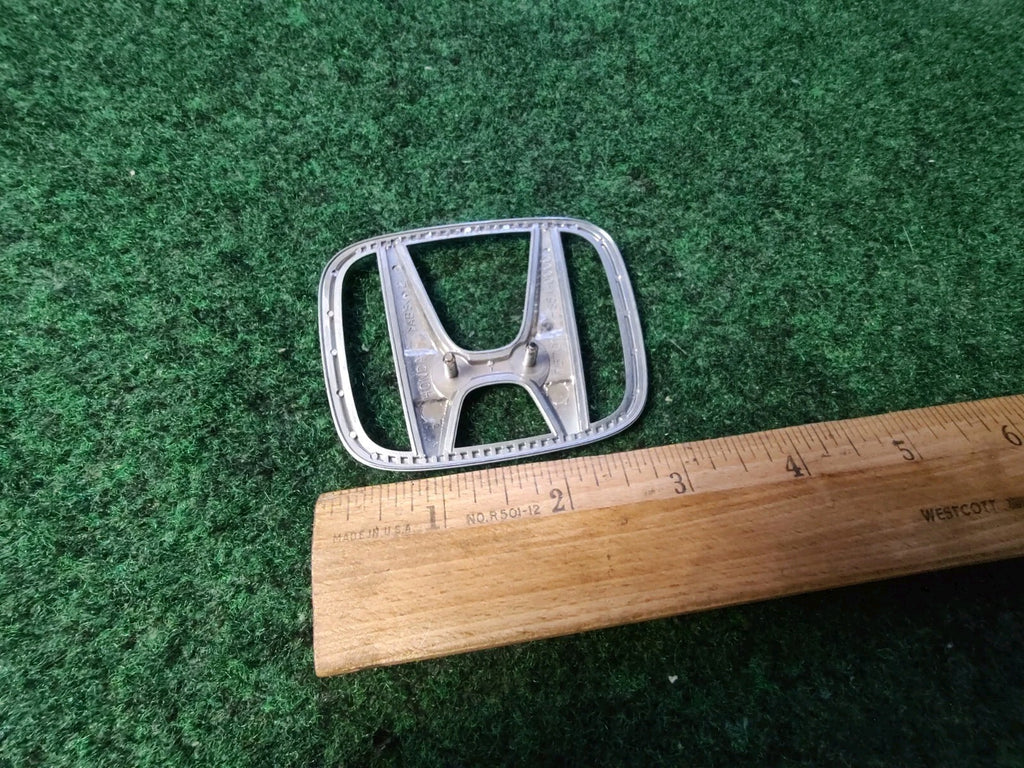 2001 - 2005 Honda Civic Rear Chrome Emblem Logo Badge 75701-S5A-0000 OEM 3S5