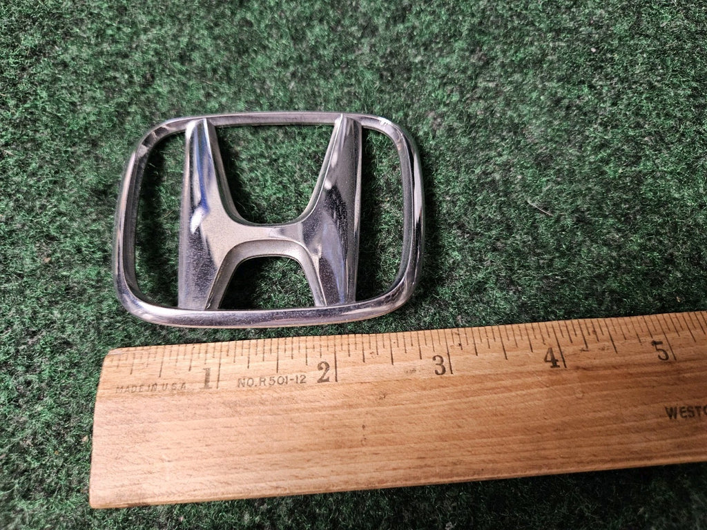2001 - 2005 Honda Civic Rear Chrome Emblem Logo Badge 75701-S5A-0000 OEM 4L5