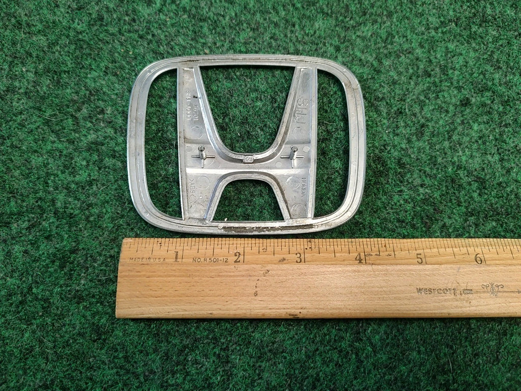 2005-2010 HONDA ODYSSEY REAR LIFTGATE EMBLEM LOGO SYMBOL 75701-SHJ-A000 OEM 1S7