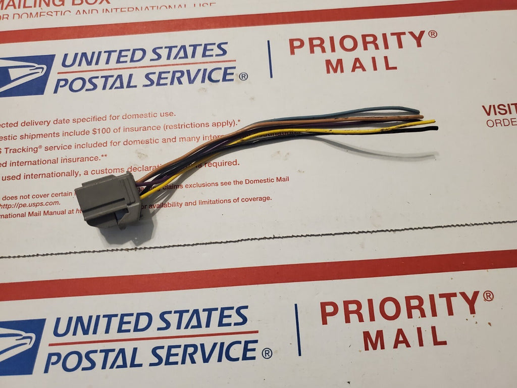 Unkown Make / Model 5 Pin Wiring Wire Pigtail Connector 4L5