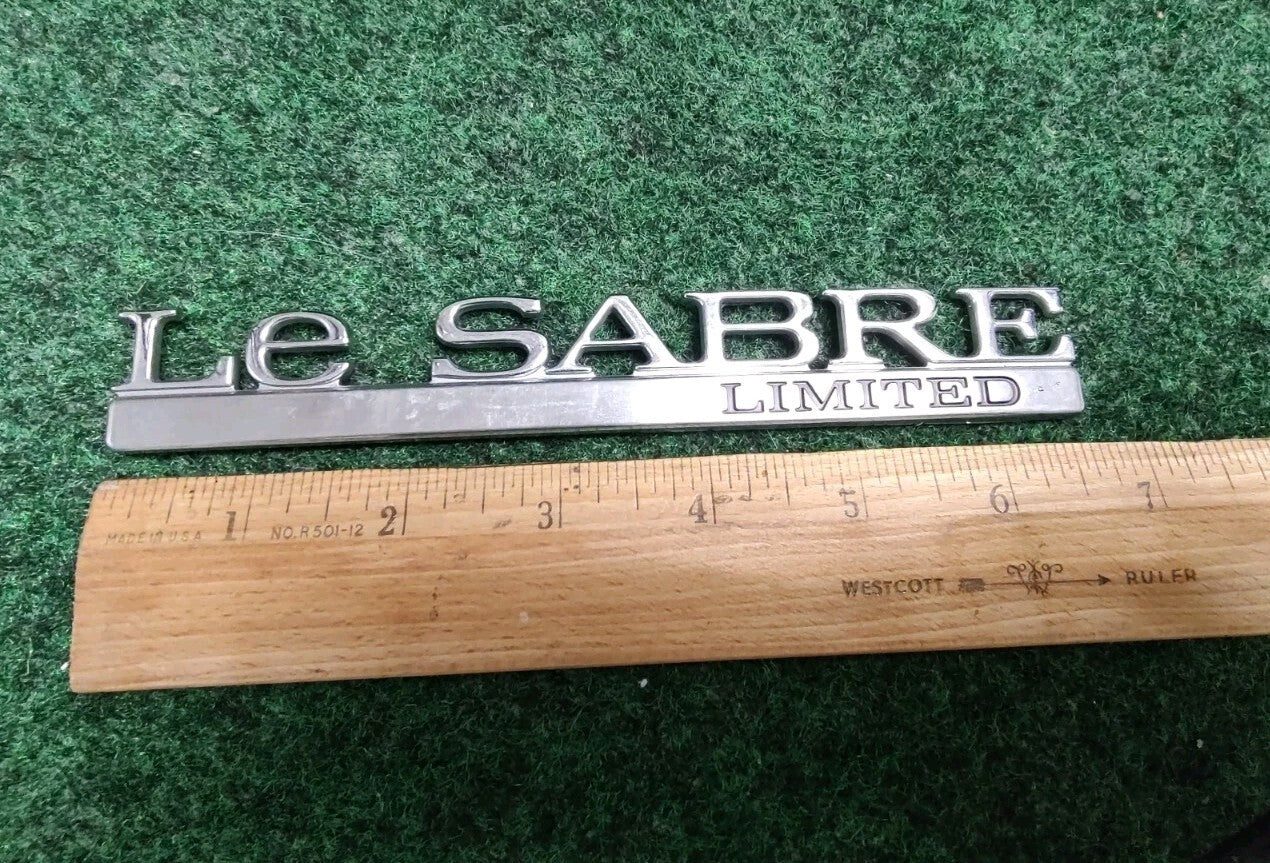 97 98 99 BUICK LESABRE LIMITED REAR LID SIDE EMBLEM LOGO BADGE SYMBOL OEM 5S5
