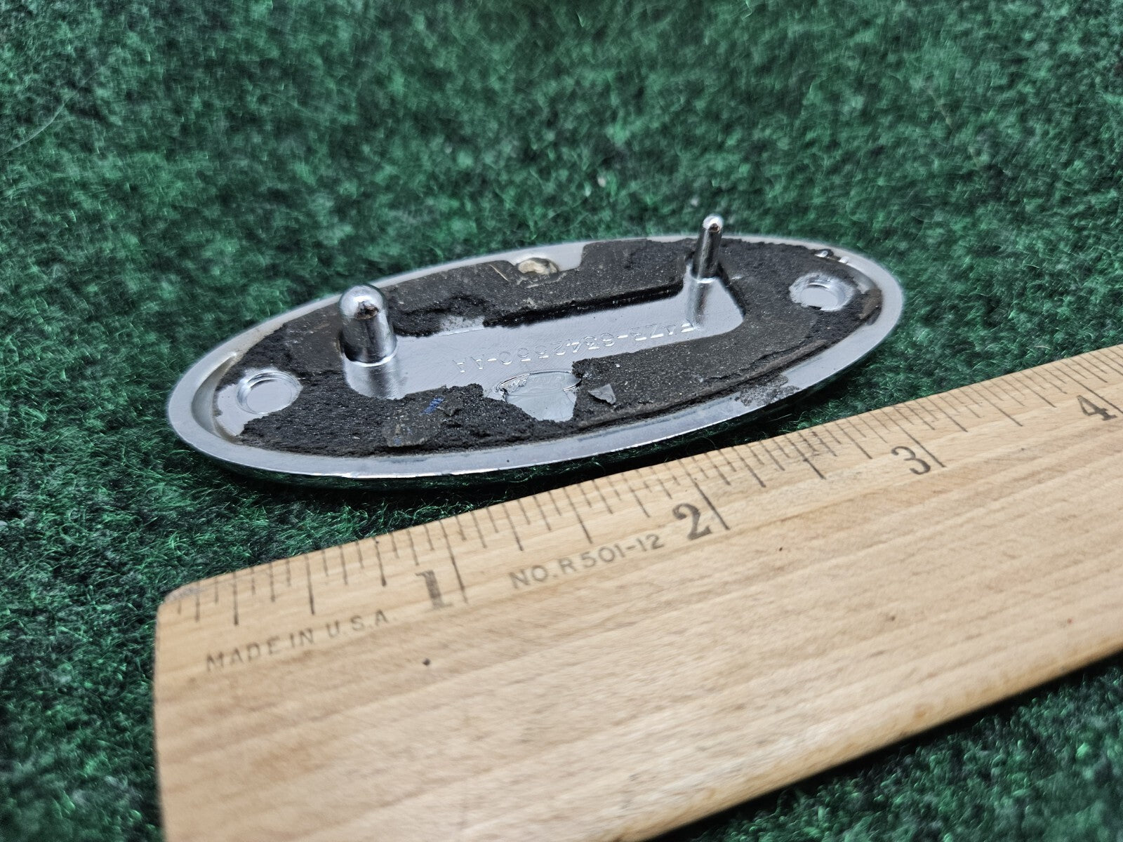 1994-2004 FORD MUSTANG REAR TRUNK LID EMBLEM BADGE ORNAMENT OVAL GL1