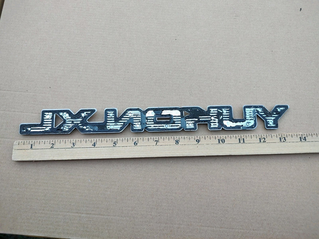 GMC 2000-2006 Yukon XL Front Door Side Emblem Badge Logo Nameplate 15746540 7S4