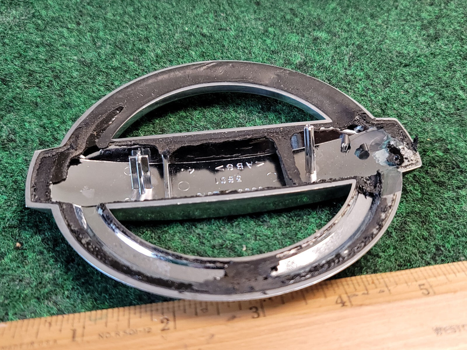 2004-2009 NISSAN QUEST REAR CHROME EMBLEM LOGO SIGN SYMBOL  65890-5Z010 2M2
