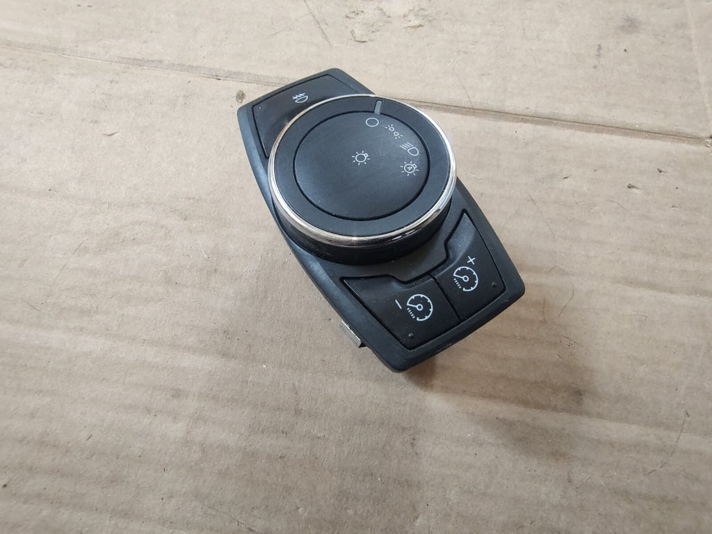 2012-2015 FORD FOCUS HEADLIGHT SWITCH OEM BM5T-13A024-JC CL2
