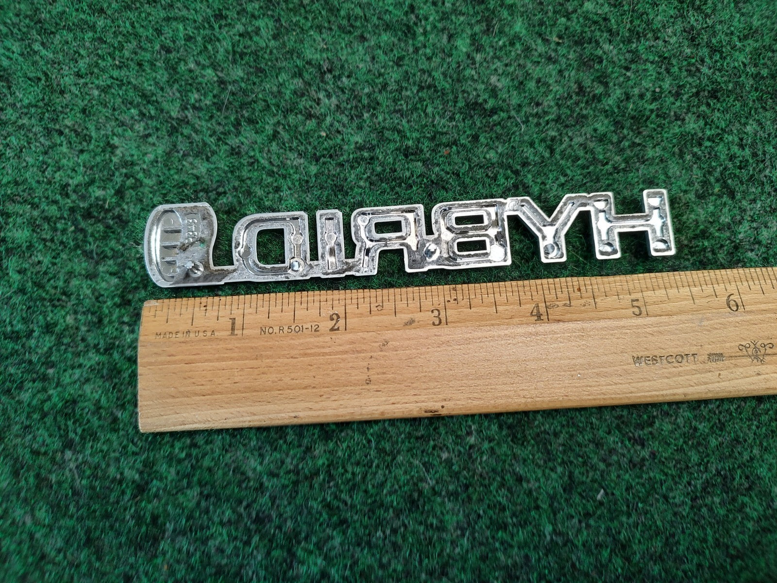 07 08 09 TOYOTA PRIUS HYBRID SIDE FENDER EMBLEM LOGO BADGE SYMBOL USED 4S7