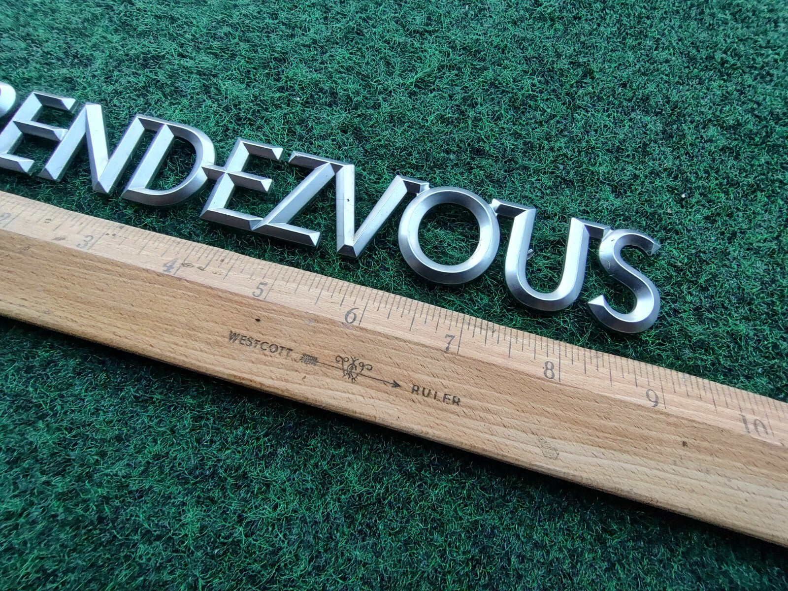 2002-2007 Buick Rendezvous Emblem Logo Letters Symbol Badge Trunk Rear OEM 2L3