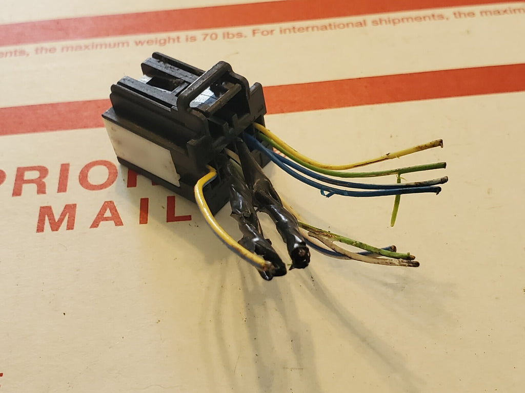 Chrysler Dodge Unkown Make / Model Wiring Pigtail 4L2