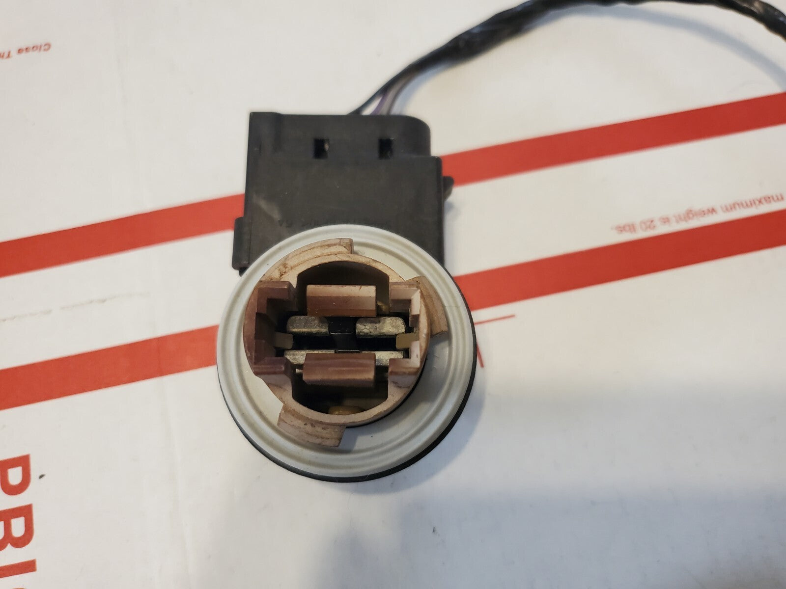 Unkown Make / Model Taillight Wiring Pigtail  3L9