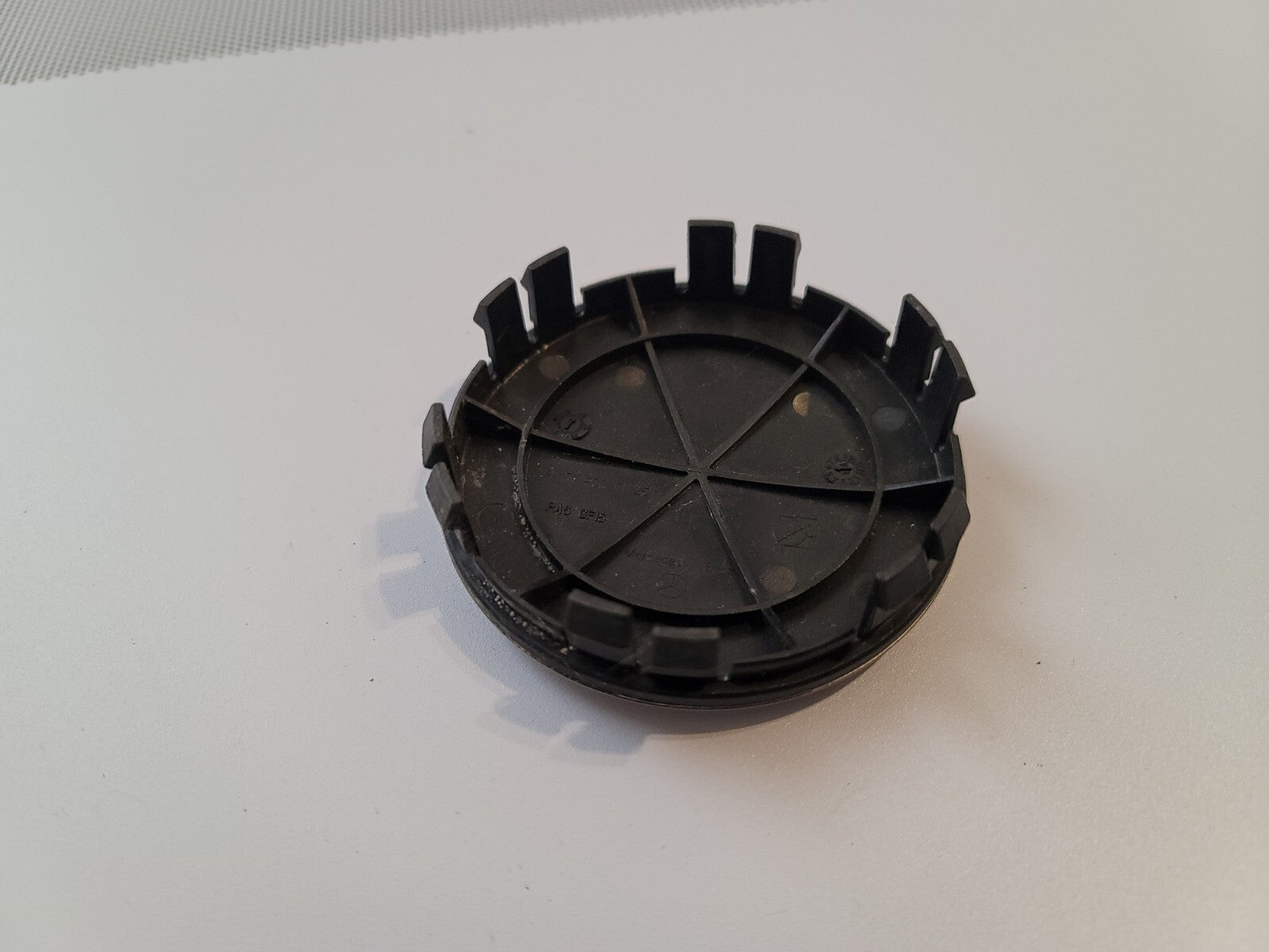 Mercedes Benz OEM Black Laurel Wreath Center Cap Hub Cover A 171 400 01 25 8L4