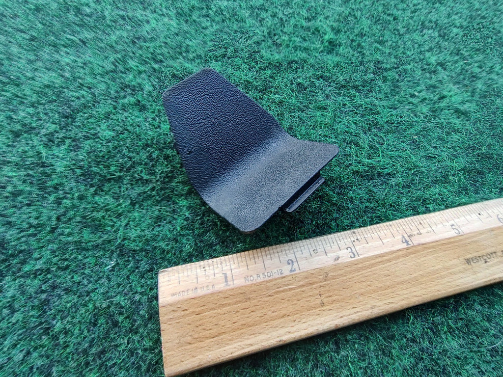 2021-2025 FORD F-150 FRONT RIGHT SIDE SEAT FORWARD INNER TRACK RAIL COVER 2L3