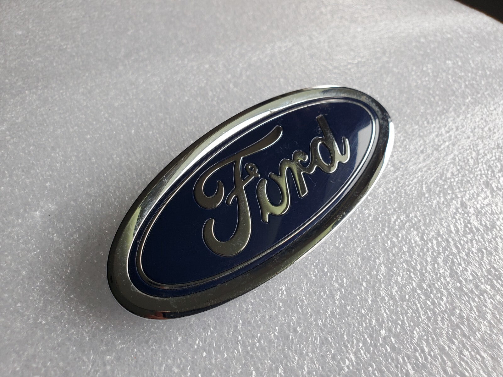 2013-2018 Ford Fusion Rear Trunk Deck Lid Emblem Logo Badge DS73 402A16 AC 2L2